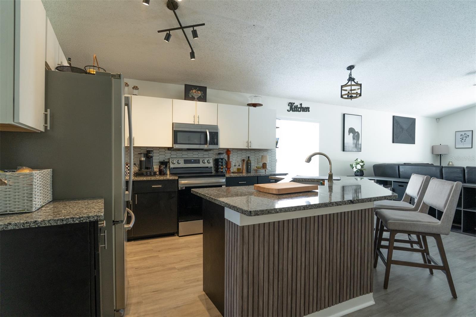 Image 12 of 38 For 11761 Hatcher Cir