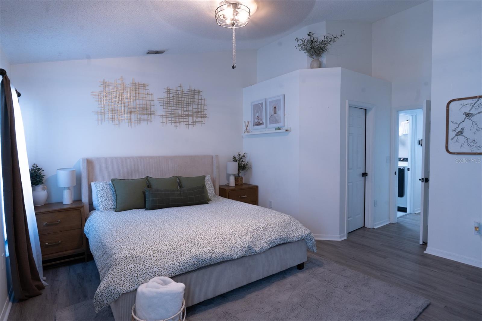 Image 23 of 38 For 11761 Hatcher Cir