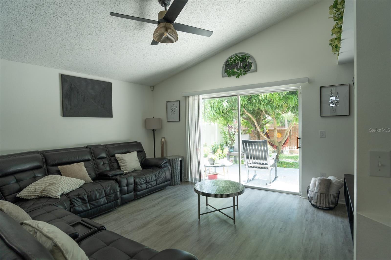 Image 30 of 38 For 11761 Hatcher Cir