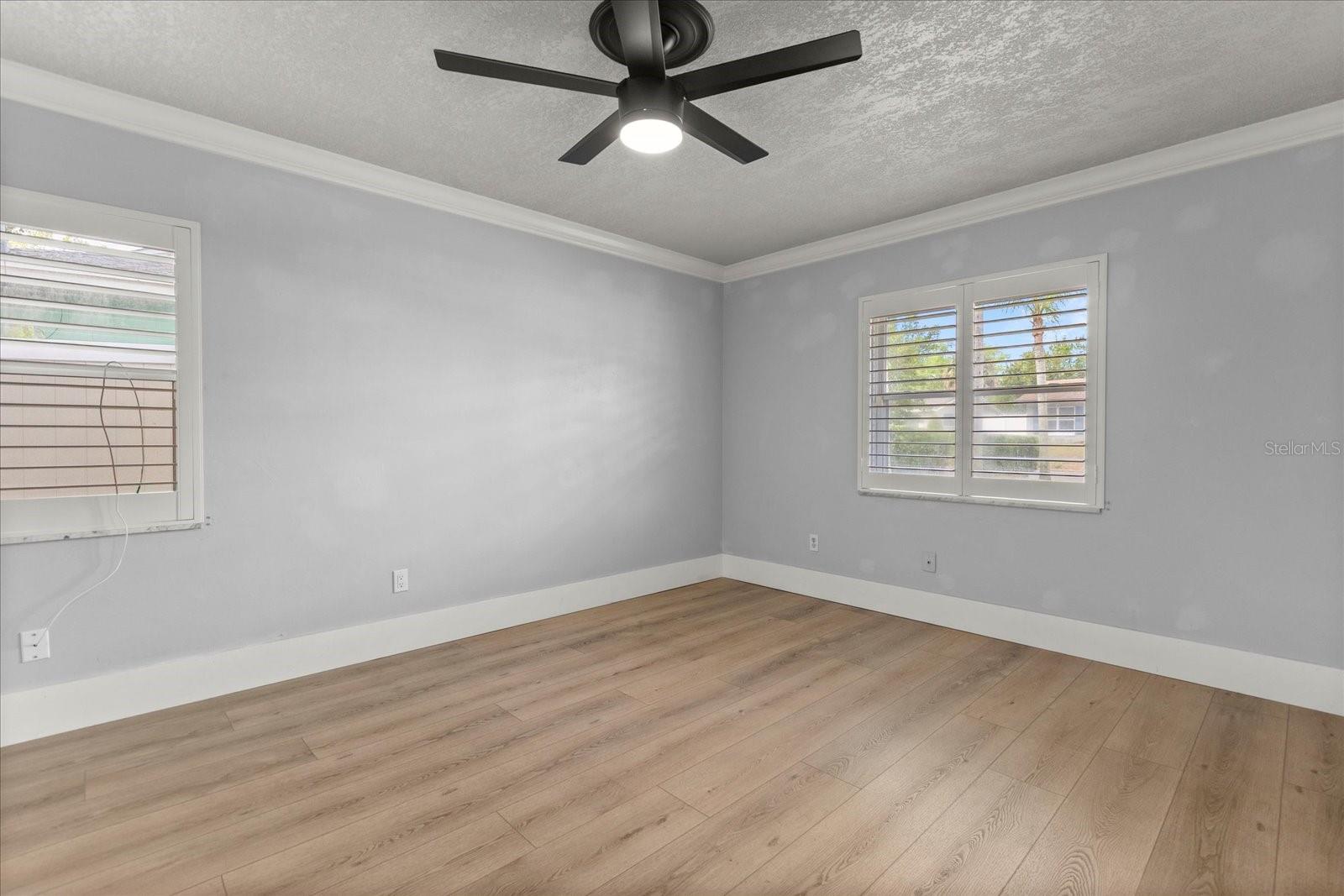 Image 20 of 42 For 201 Cedarwood Drive