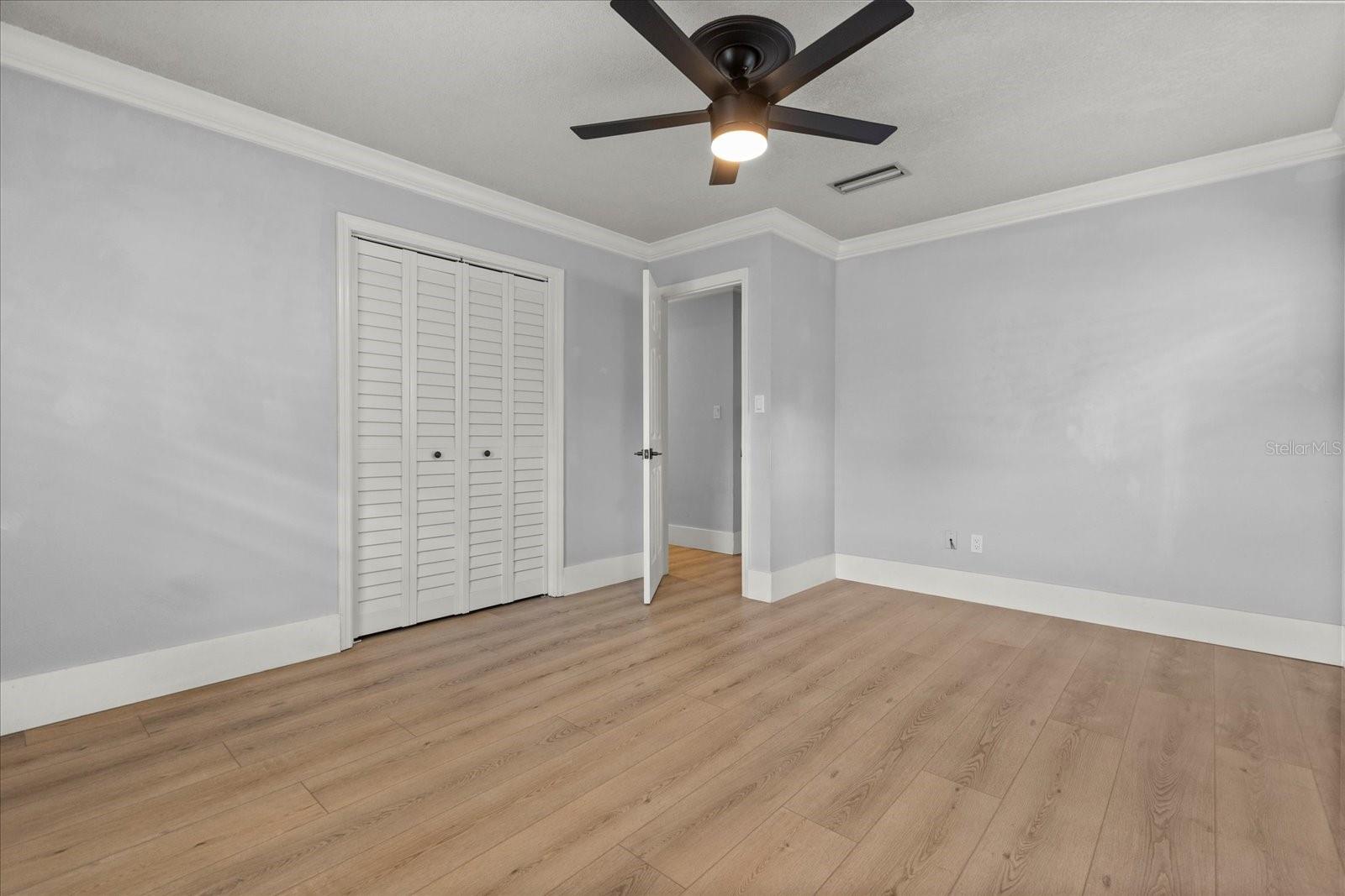 Image 21 of 42 For 201 Cedarwood Drive