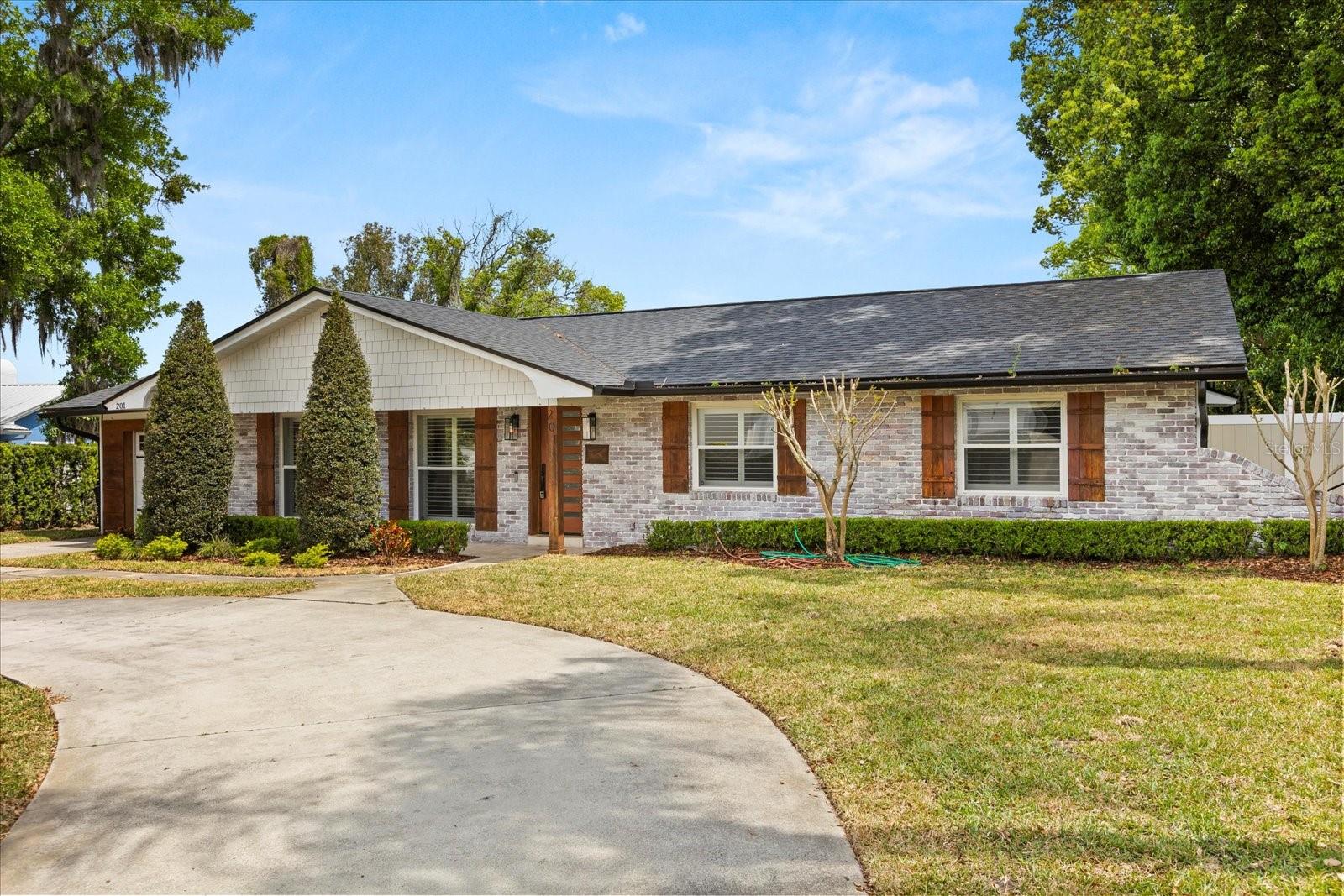 Image 3 of 42 For 201 Cedarwood Drive