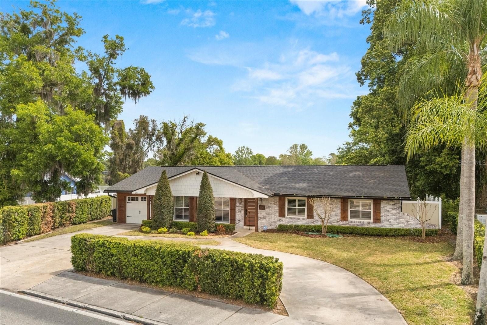 Image 6 of 42 For 201 Cedarwood Drive