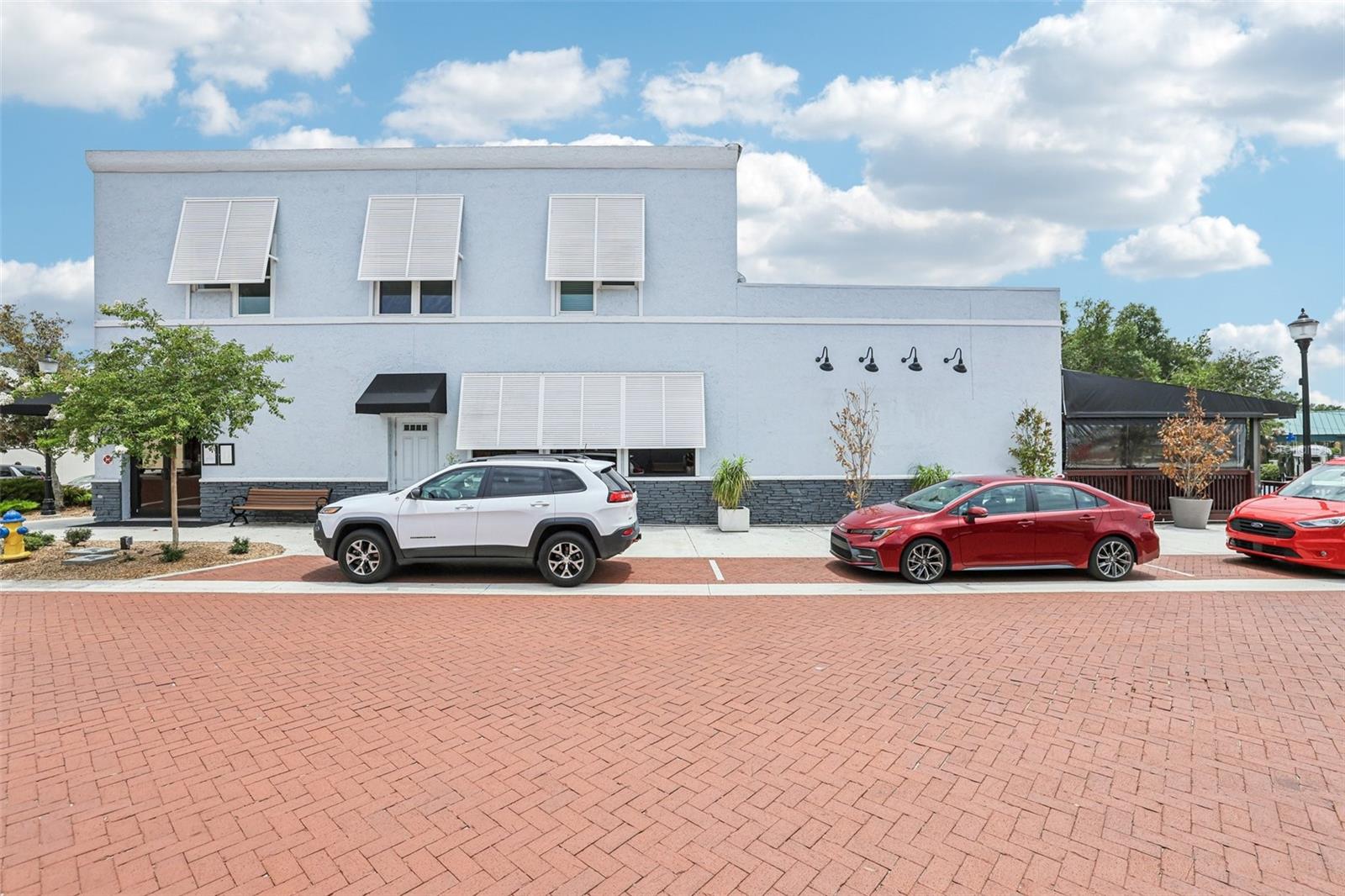 Image 3 of 25 For 801 Montrose Street Ne