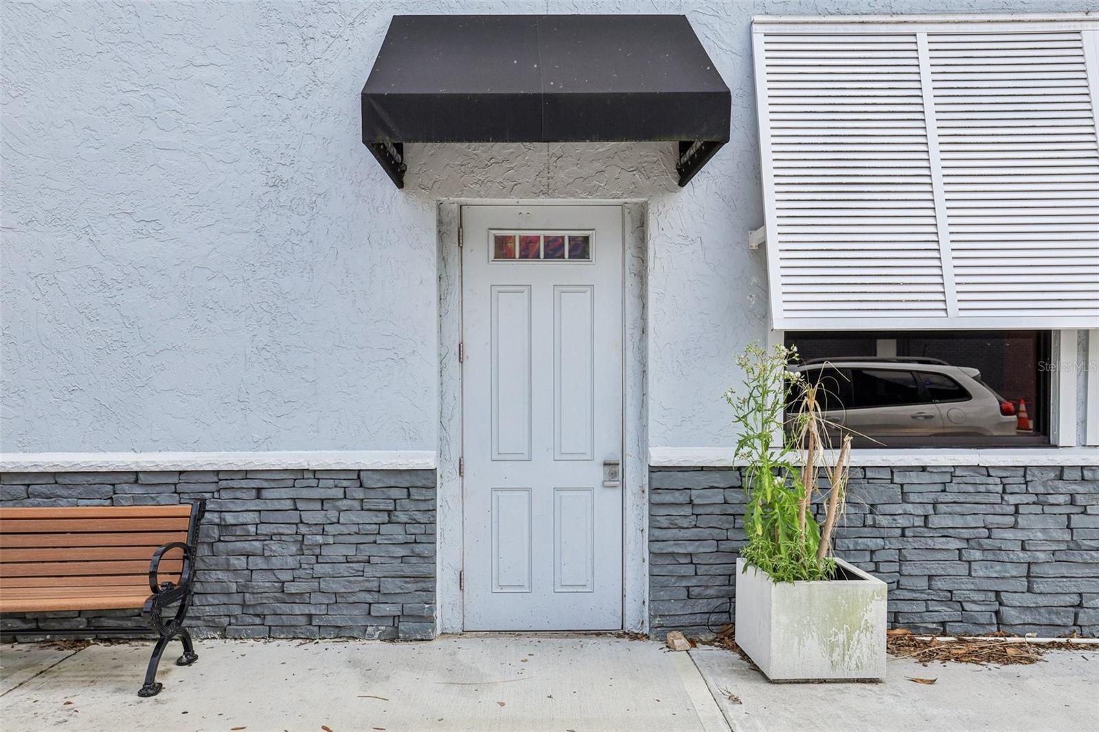 Image 5 of 25 For 801 Montrose Street Ne
