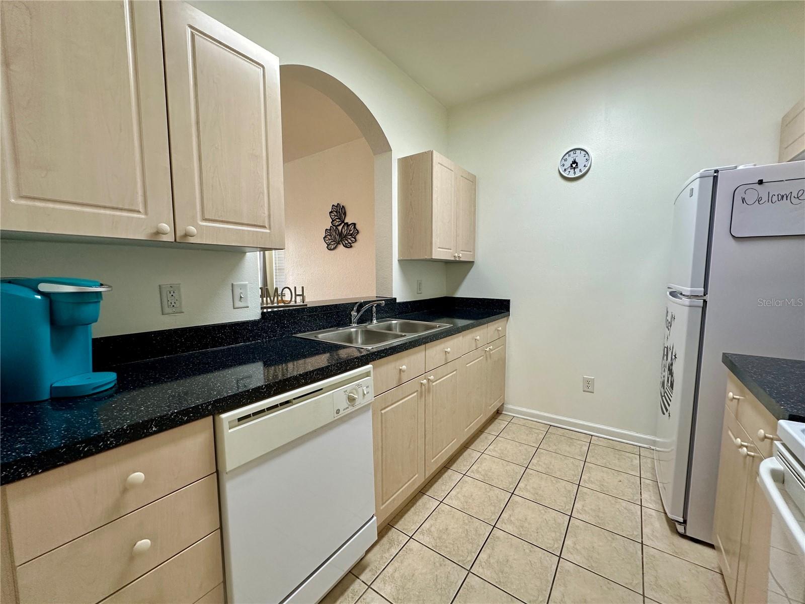 Image 7 of 32 For 2300 Silver Palm Drive 201