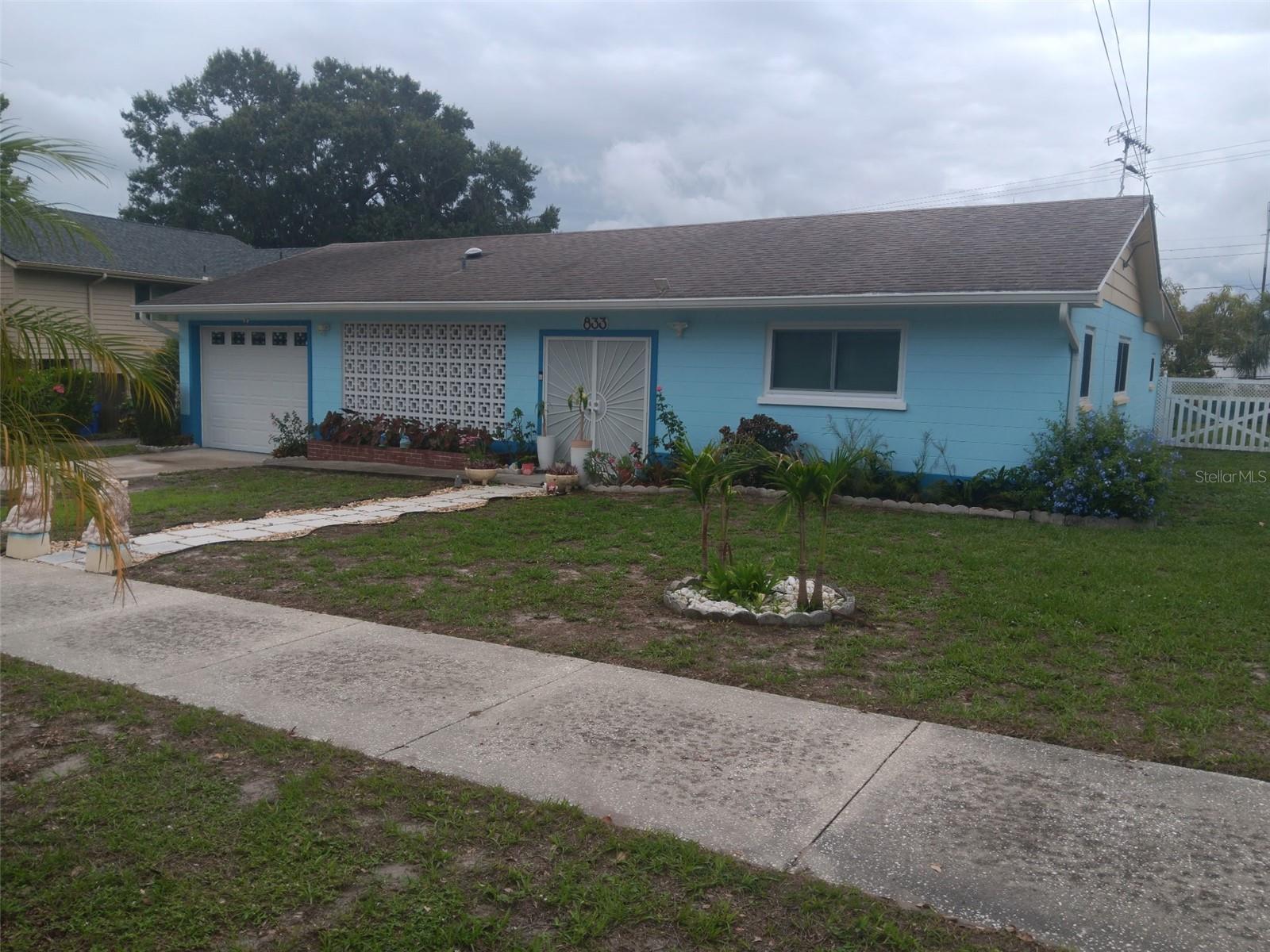 Image 2 of 24 For 833 Channing Road