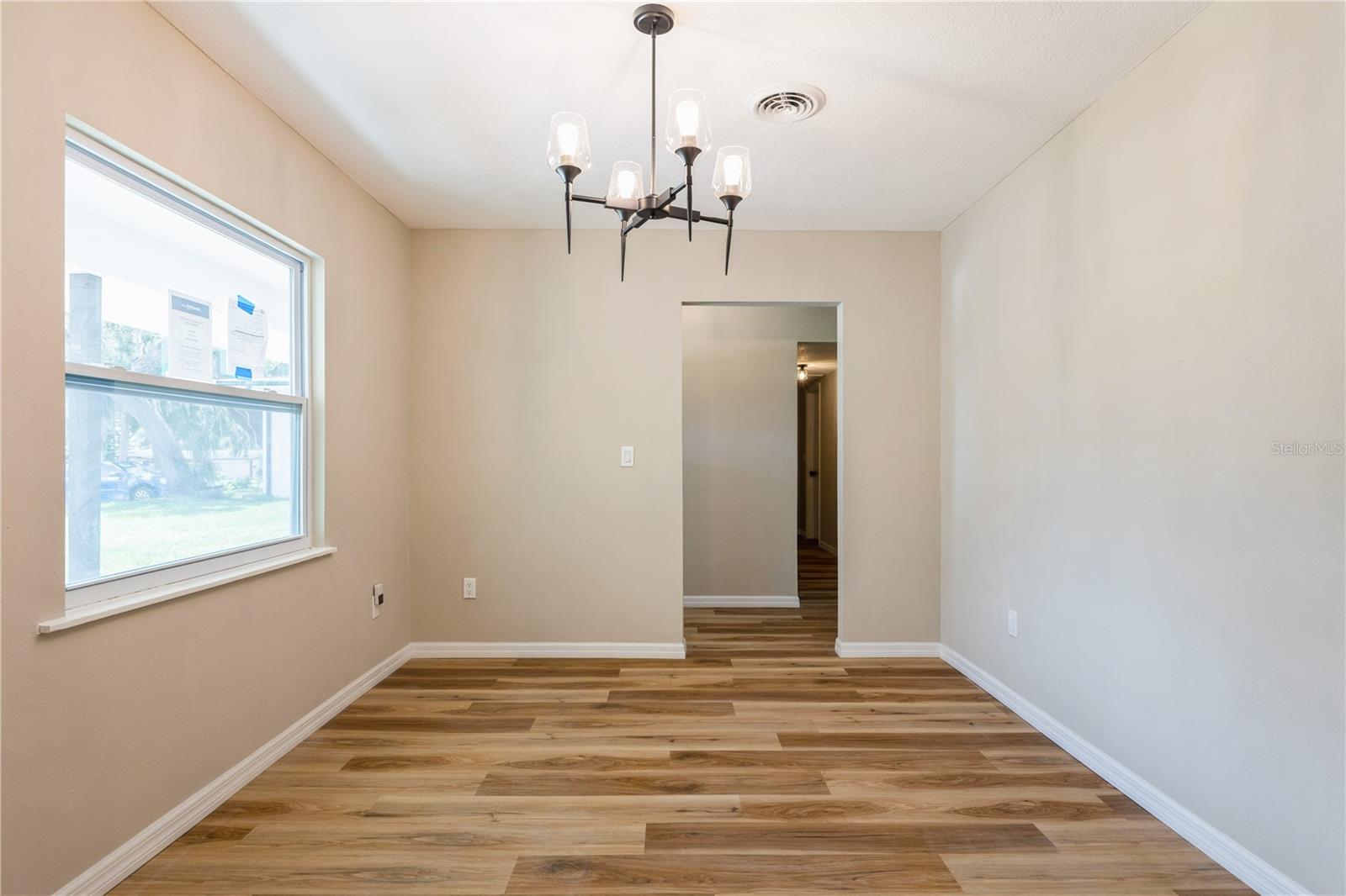 Image 13 of 15 For 5021 Saint Marie Avenue
