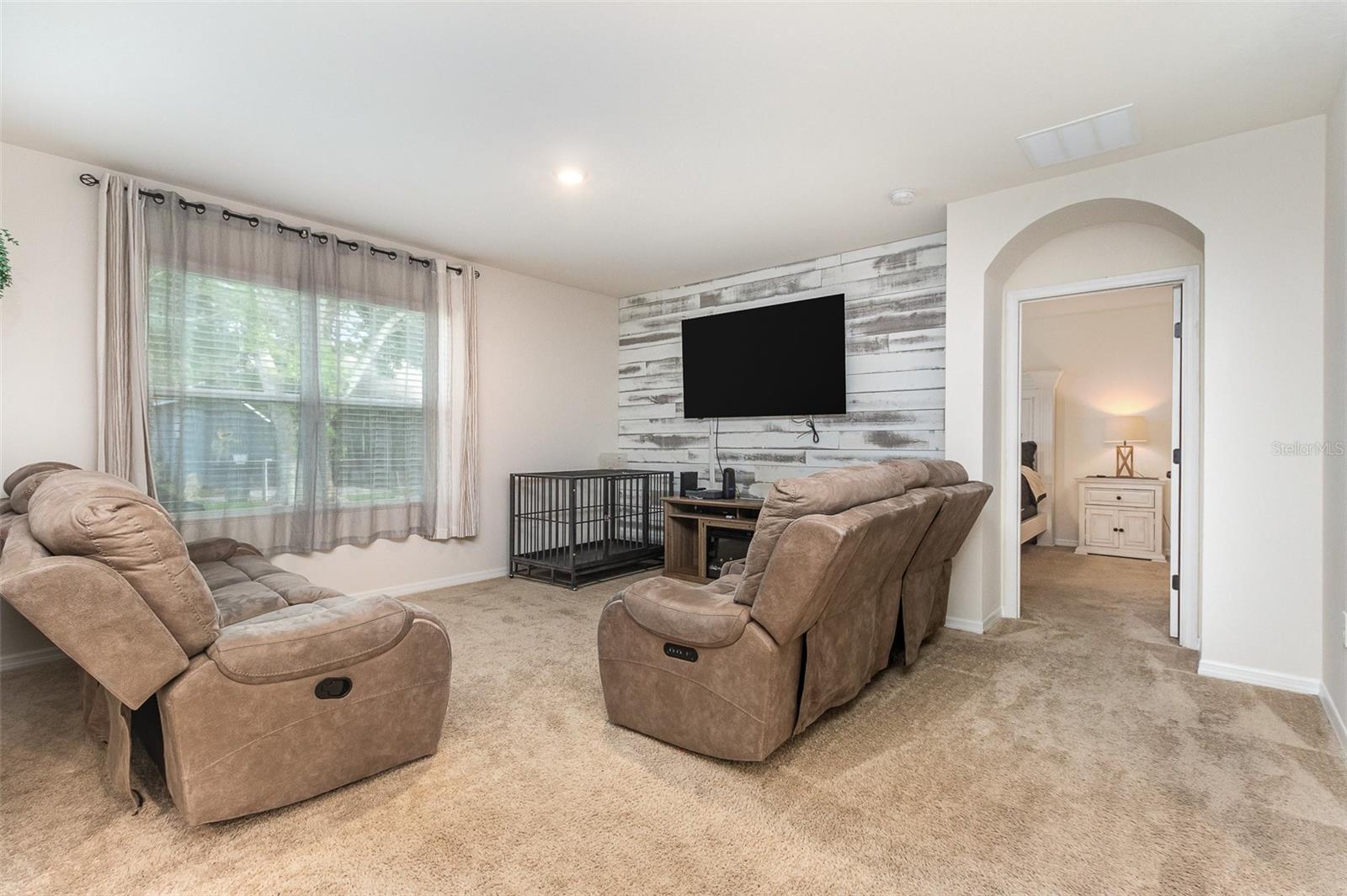 Image 4 of 27 For 1010 Morvan Lane