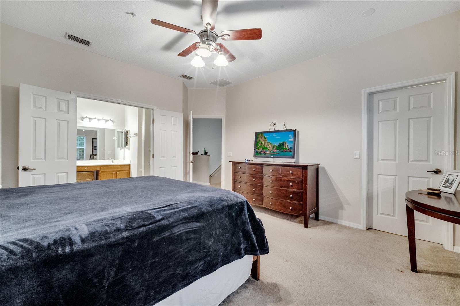Image 20 of 38 For 2820 Oakwater Drive 2820