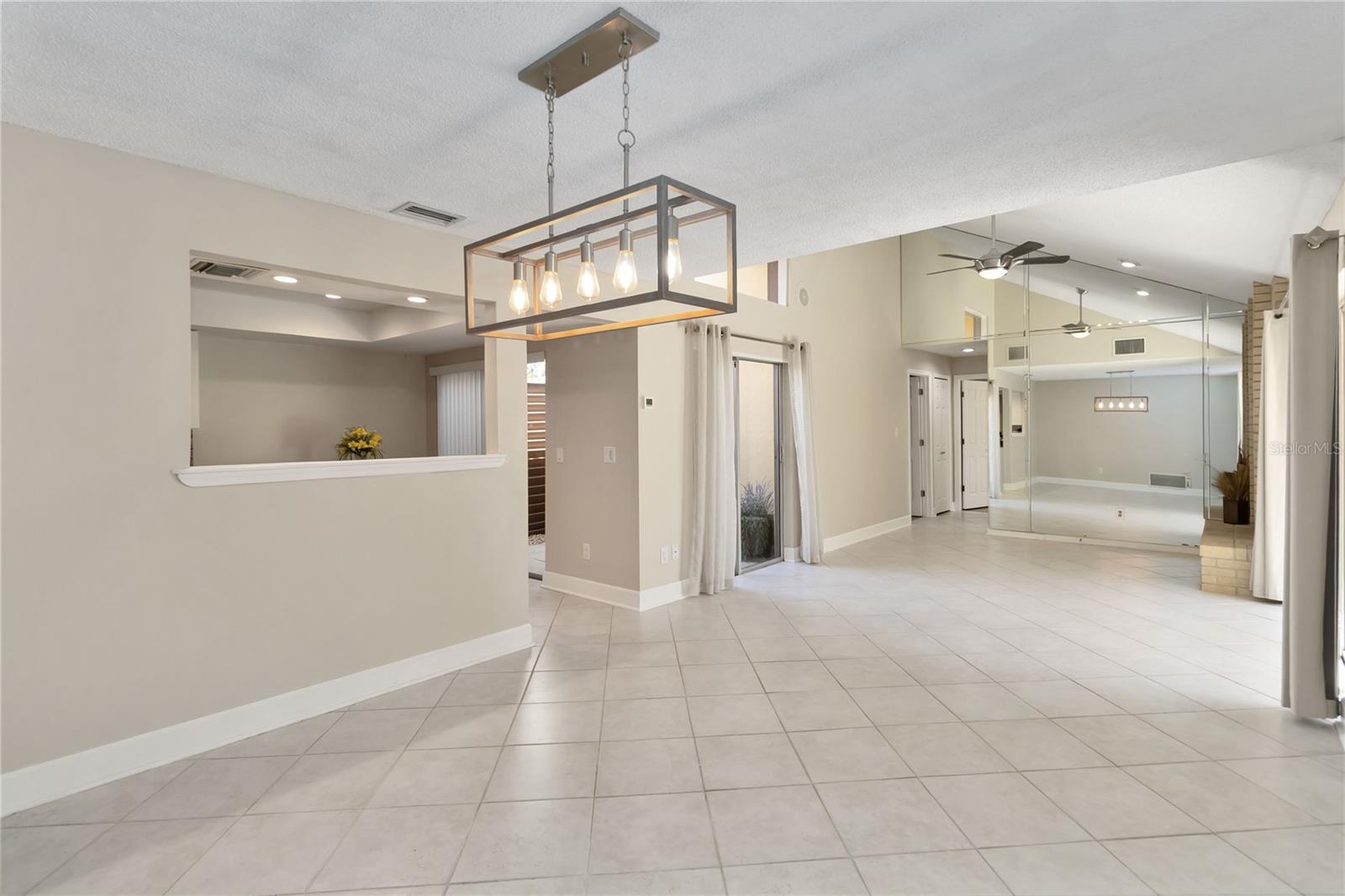 Image 10 of 51 For 5057 Maui Circle 15