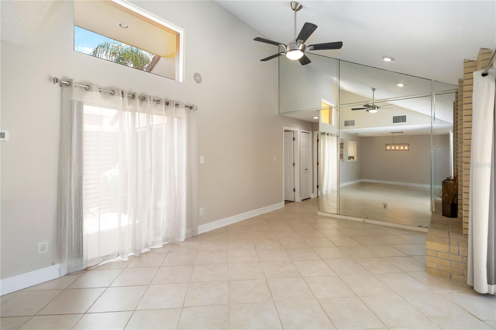 Image 23 of 51 For 5057 Maui Circle 15
