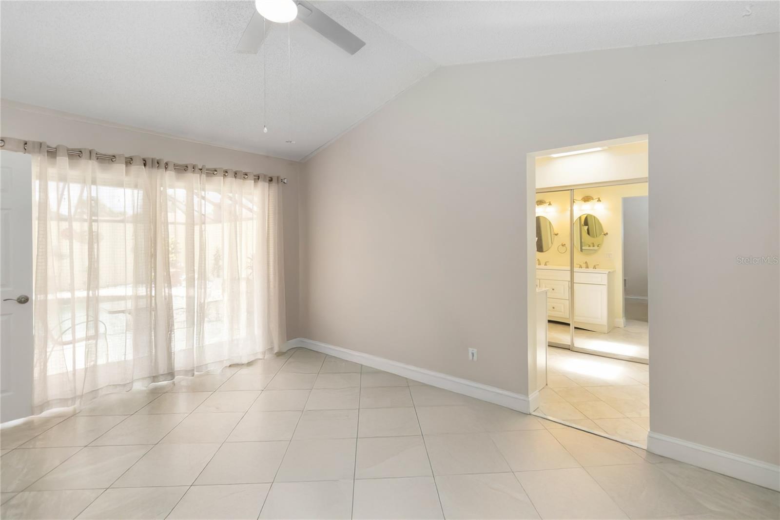 Image 28 of 51 For 5057 Maui Circle 15