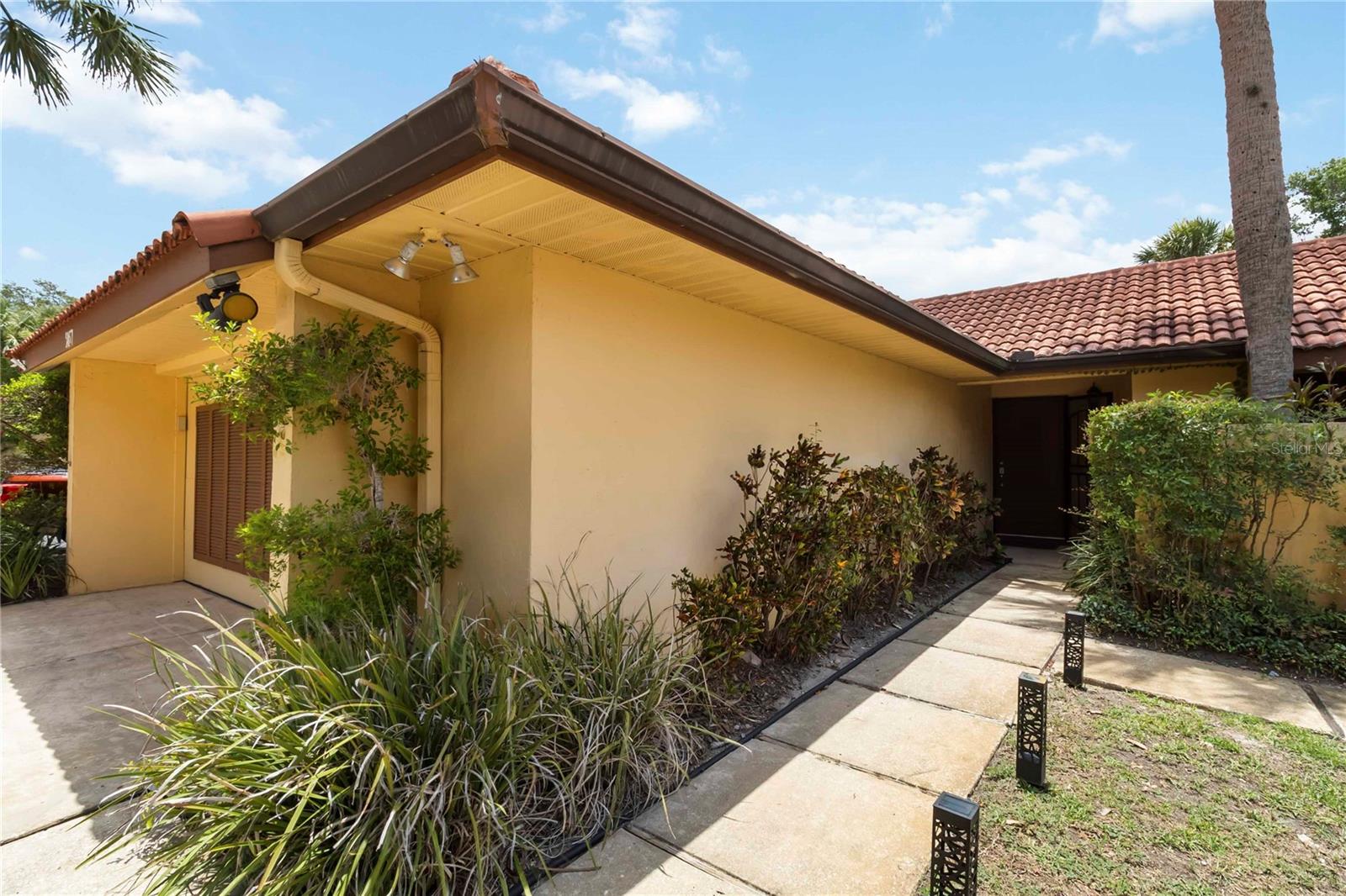 Image 3 of 51 For 5057 Maui Circle 15