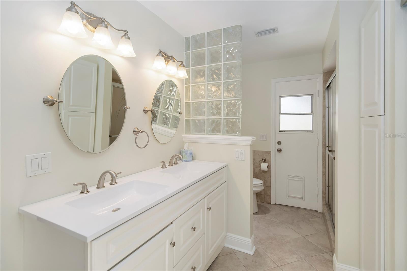 Image 30 of 51 For 5057 Maui Circle 15