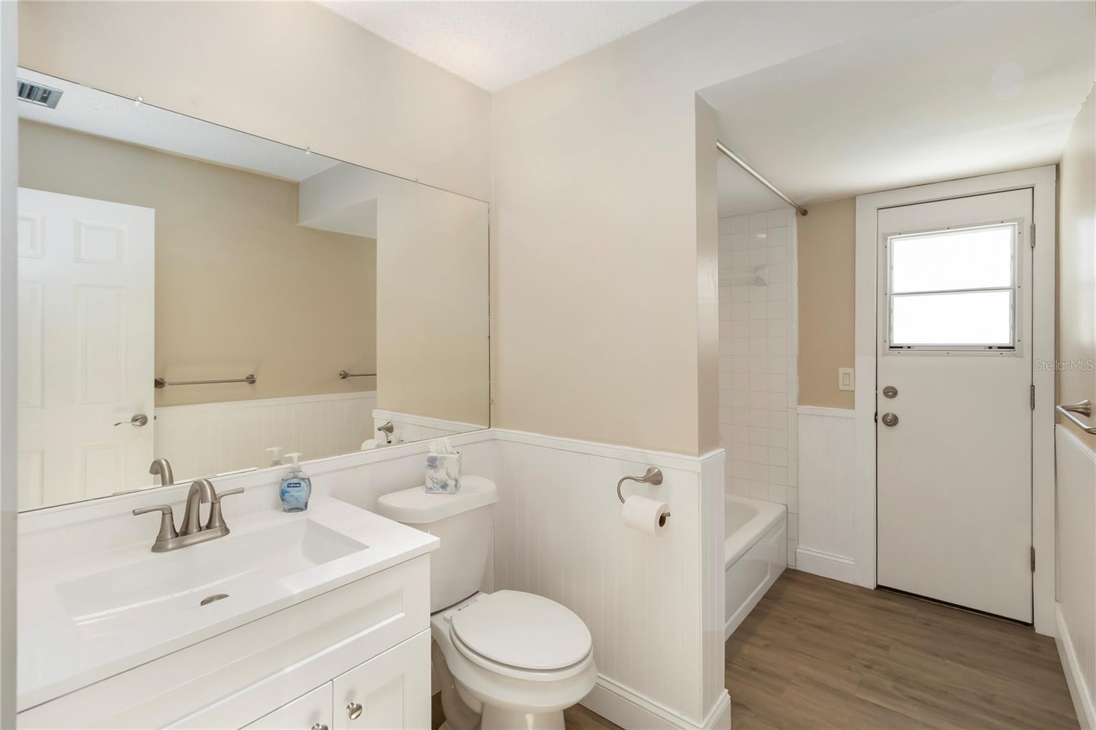 Image 34 of 51 For 5057 Maui Circle 15