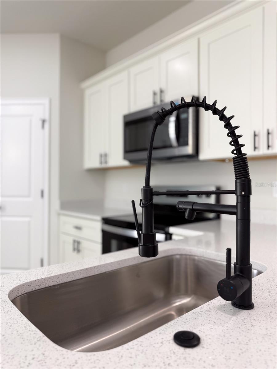 Image 10 of 30 For 6516 149 Th Lane Road