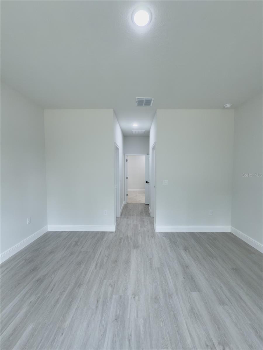 Image 20 of 30 For 6516 149 Th Lane Road