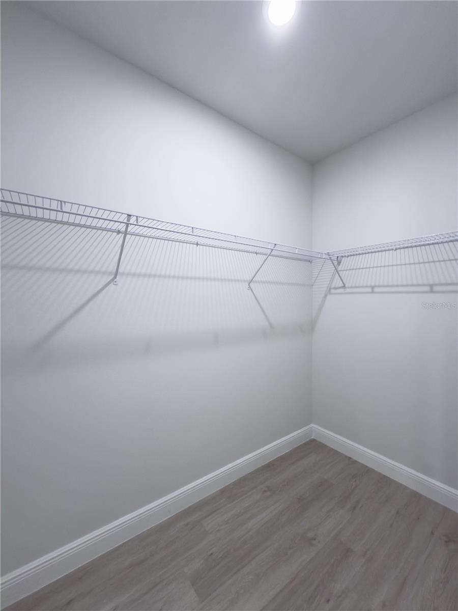 Image 21 of 30 For 6516 149 Th Lane Road