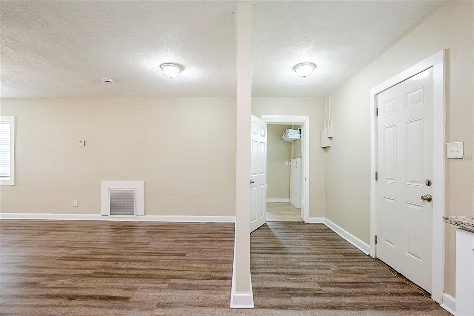 Image 10 of 31 For 3810 18th Avenue S