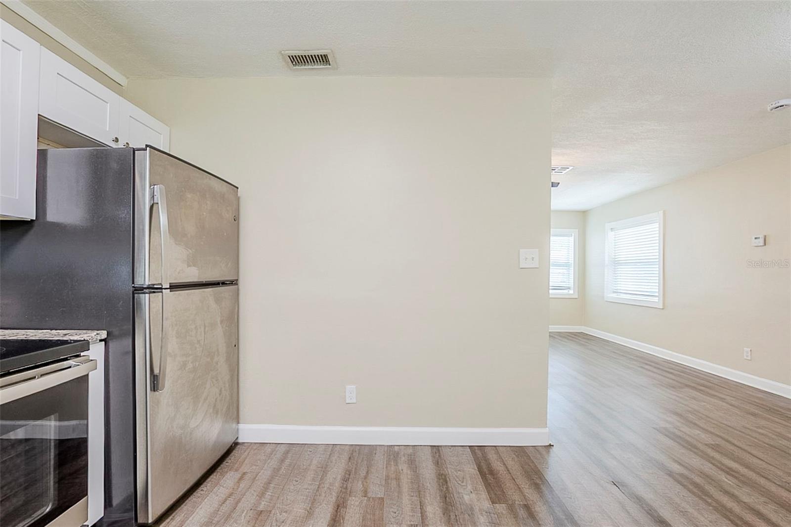 Image 11 of 31 For 3810 18th Avenue S
