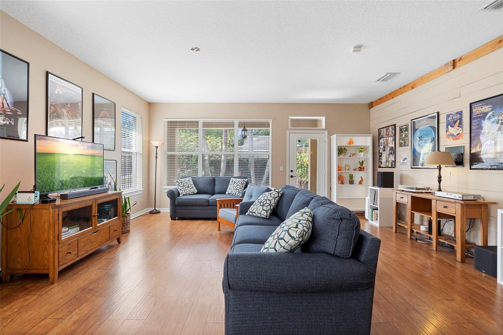 Image 16 of 53 For 12868 Holdenbury Lane