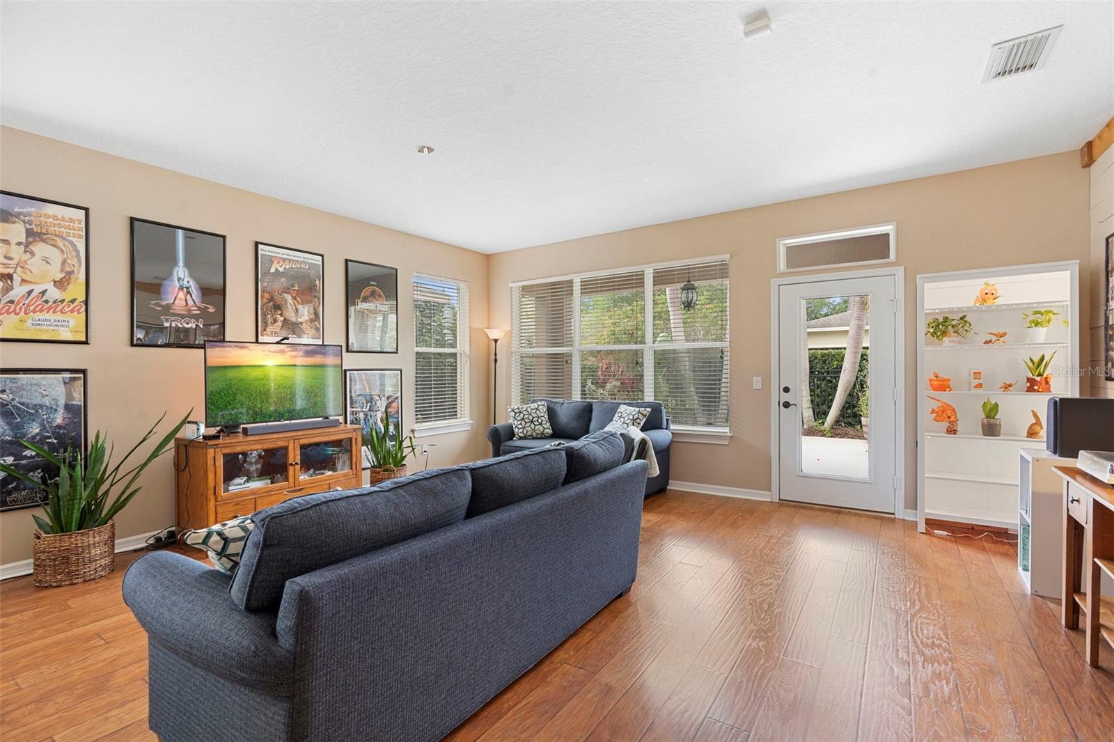 Image 20 of 53 For 12868 Holdenbury Lane