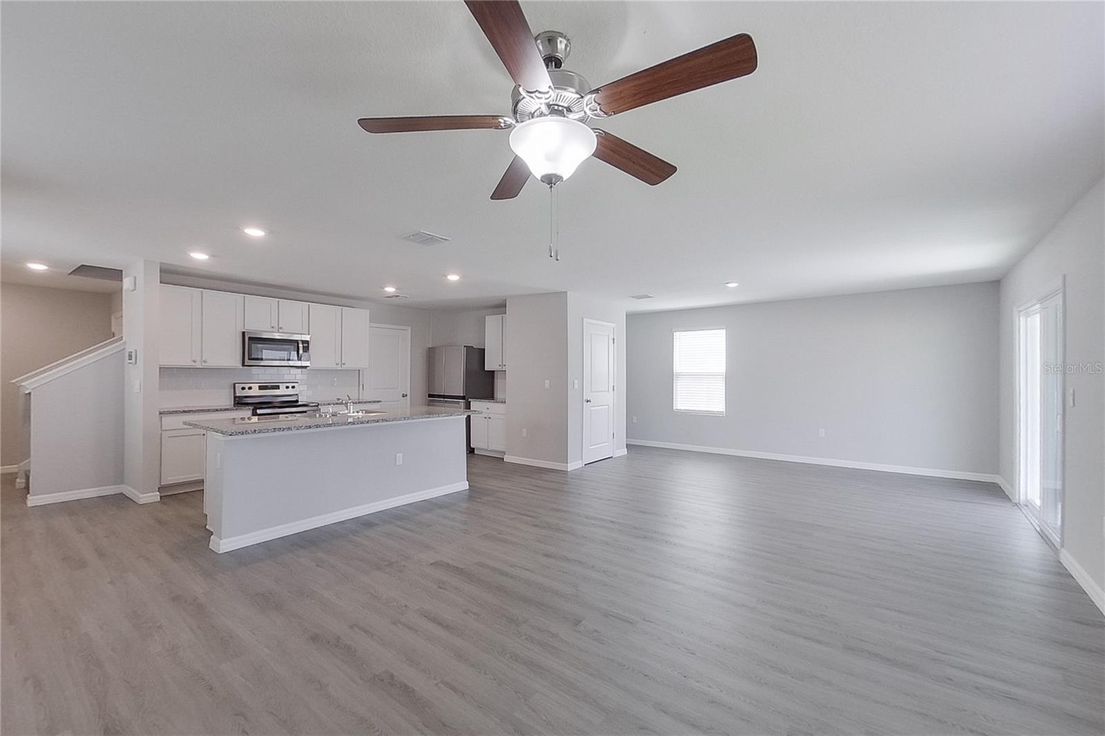 Image 4 of 25 For 8704 44th Court
