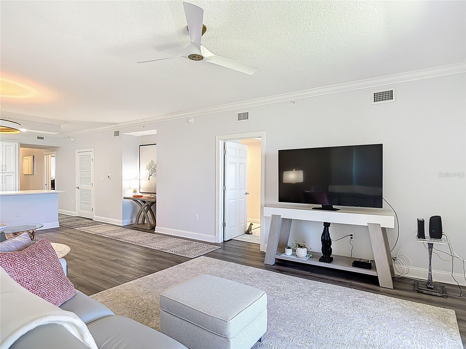 Image 20 of 56 For 60 Surfview Drive 308
