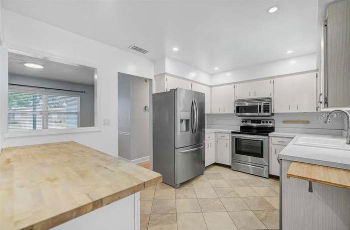 Image 12 of 34 For 2813 21st Avenue W