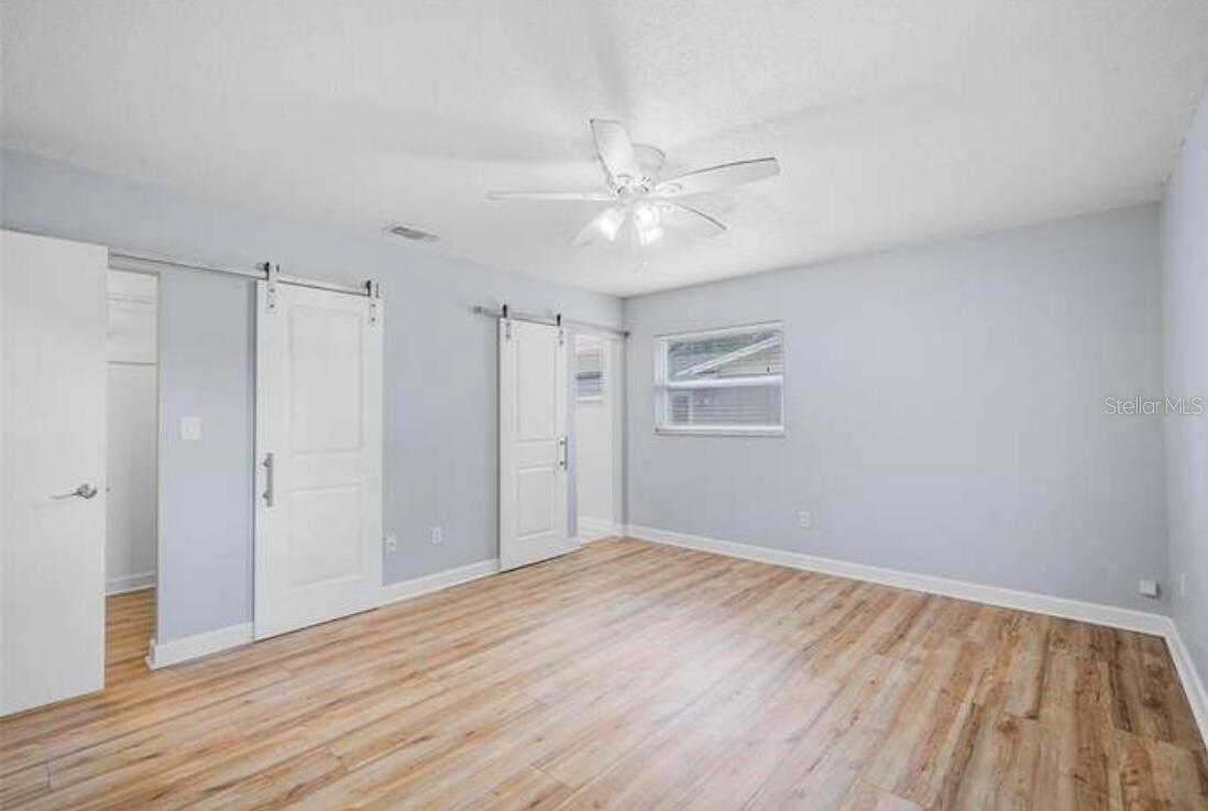 Image 17 of 34 For 2813 21st Avenue W