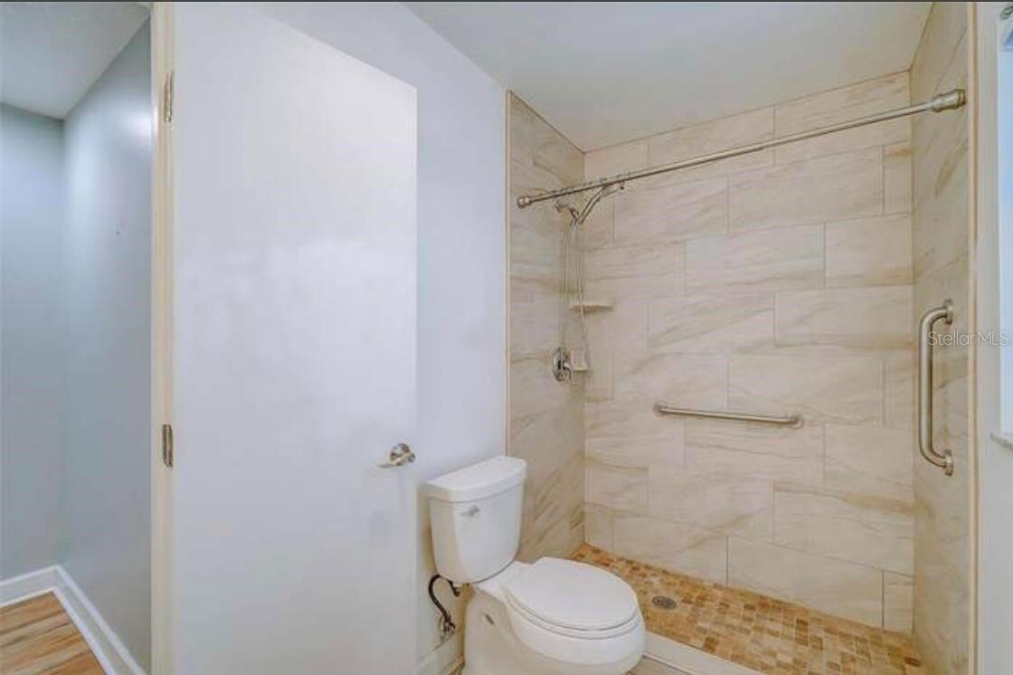Image 25 of 34 For 2813 21st Avenue W