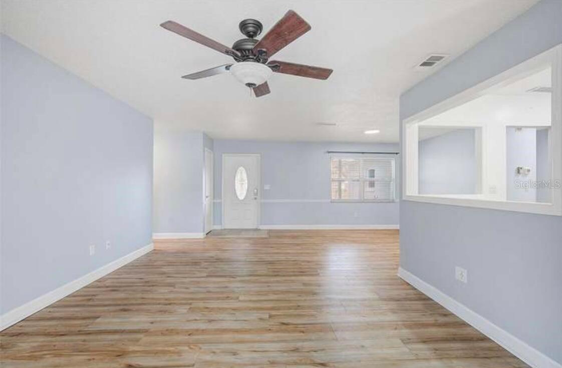 Image 3 of 34 For 2813 21st Avenue W