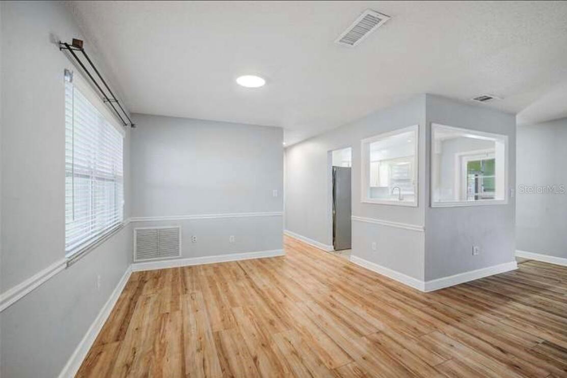 Image 6 of 34 For 2813 21st Avenue W