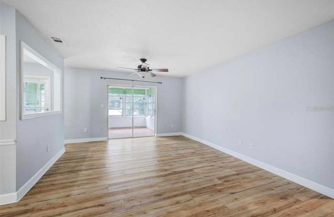 Image 8 of 34 For 2813 21st Avenue W