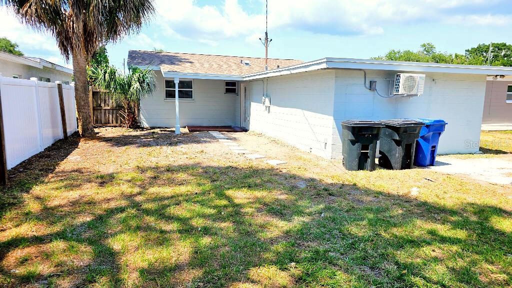 Image 21 of 23 For 530 74th Avenue N