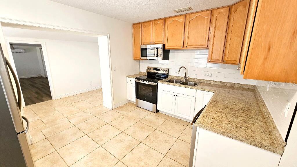 Image 4 of 23 For 530 74th Avenue N