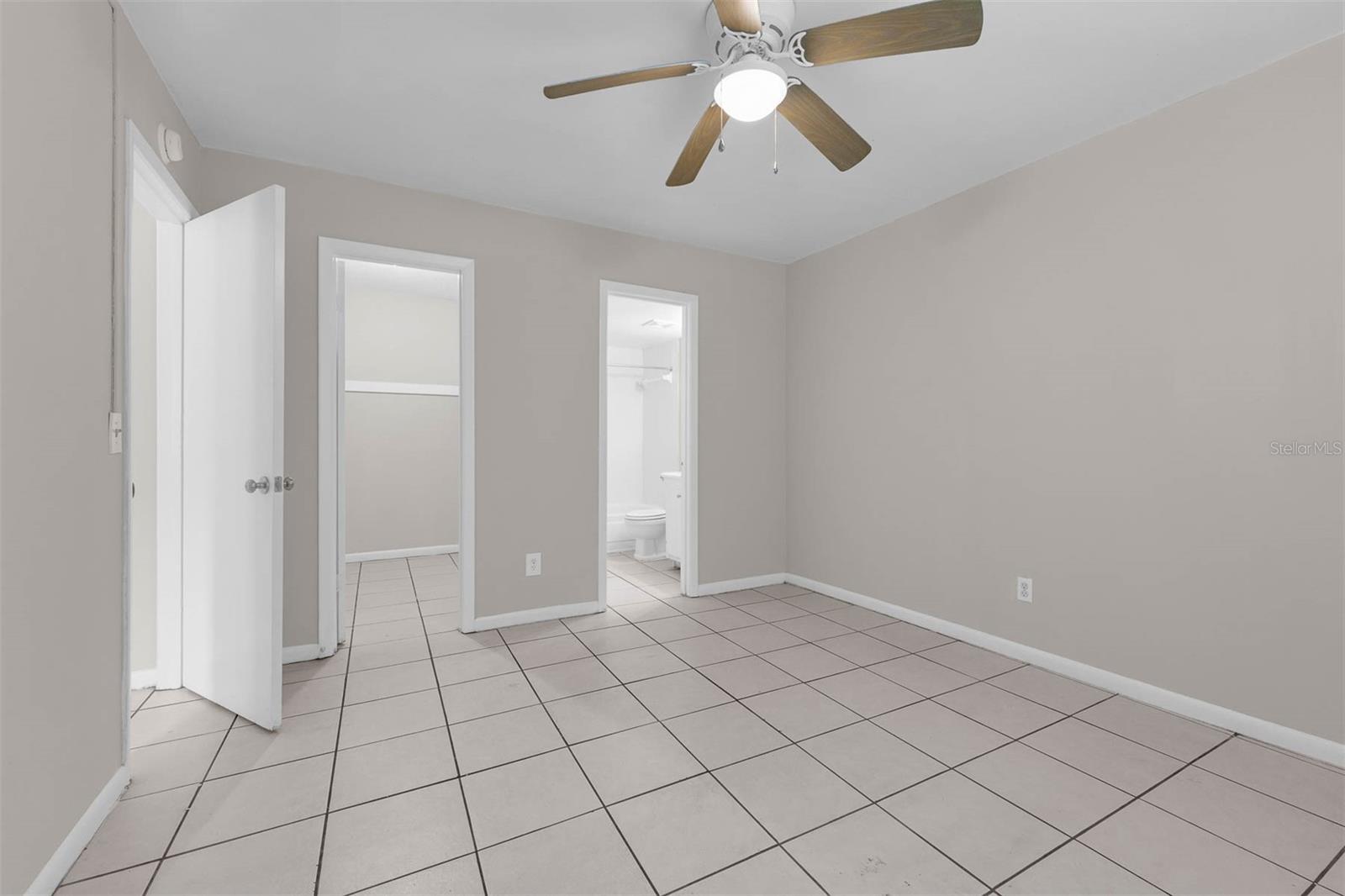 Image 15 of 19 For 5109 Curry Ford Road 1