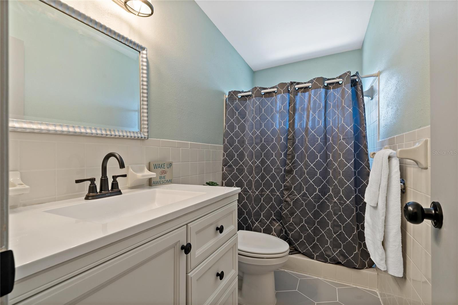 Image 12 of 27 For 2257 World Parkway Boulevard W 61