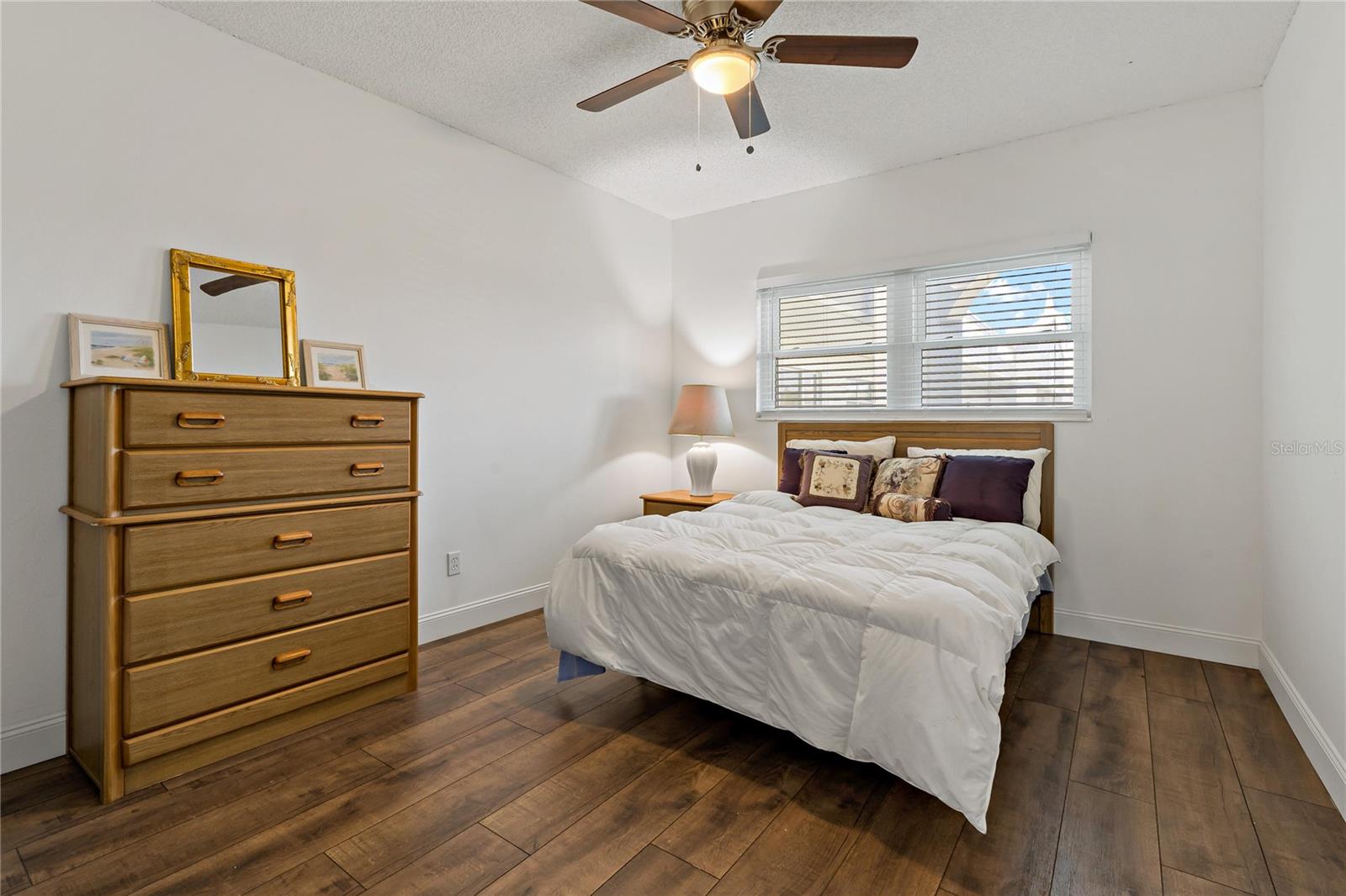 Image 13 of 27 For 2257 World Parkway Boulevard W 61