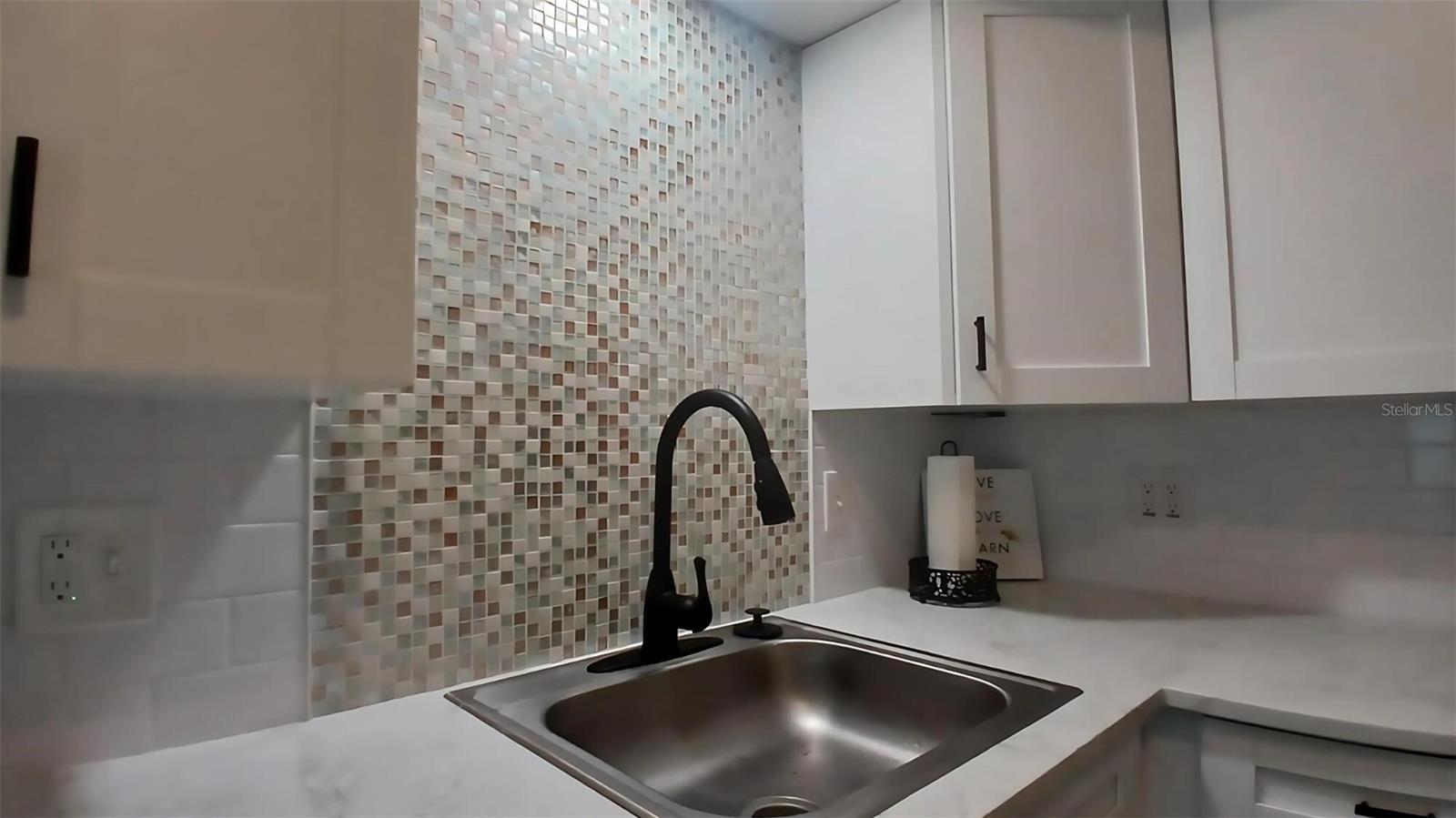 Image 20 of 27 For 2257 World Parkway Boulevard W 61