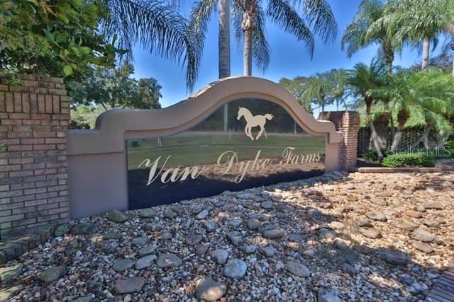 Listing photo id 50 for 17032 Winners Circle