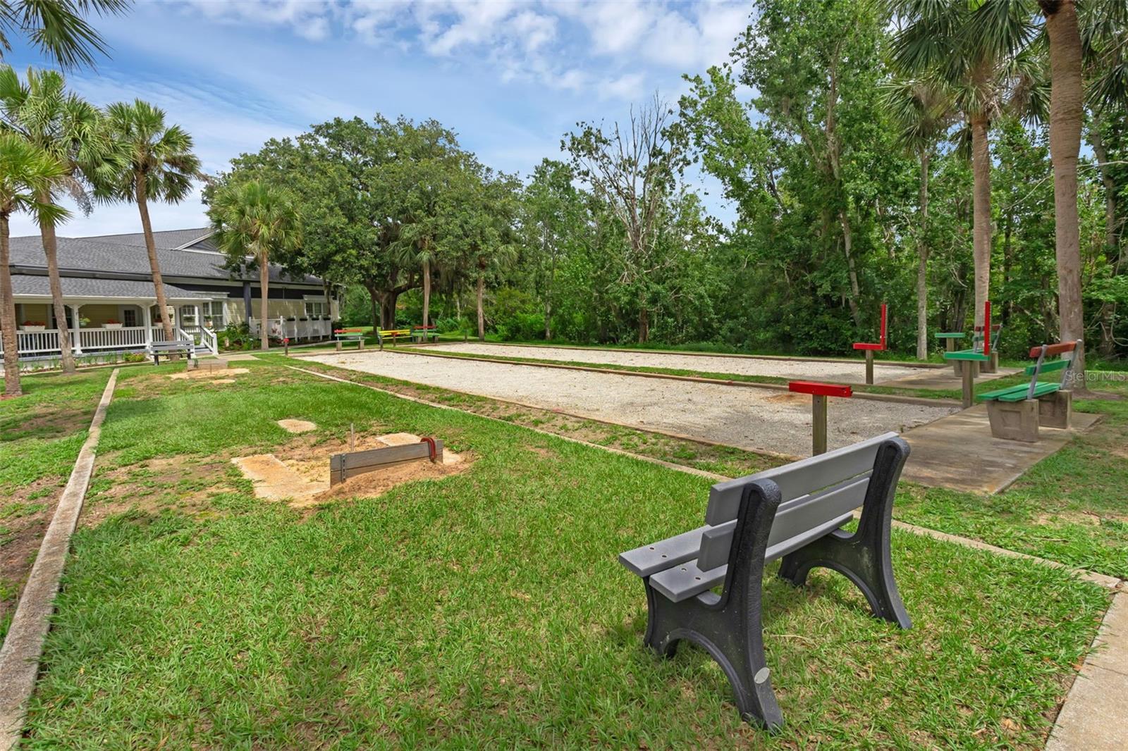 Image 37 of 54 For 298 Townbridge Drive