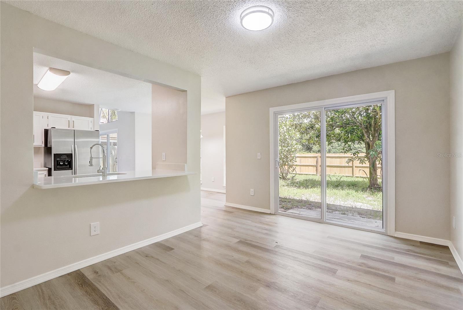 Image 16 of 36 For 10599 Satinwood Circle