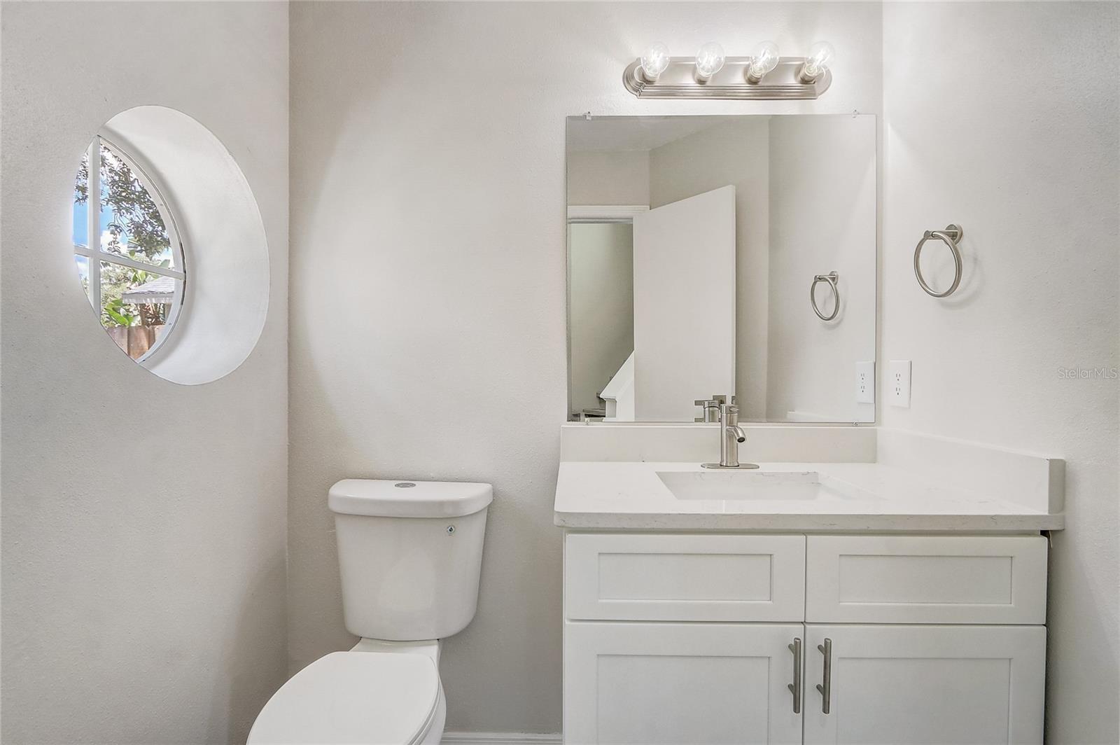 Image 18 of 36 For 10599 Satinwood Circle