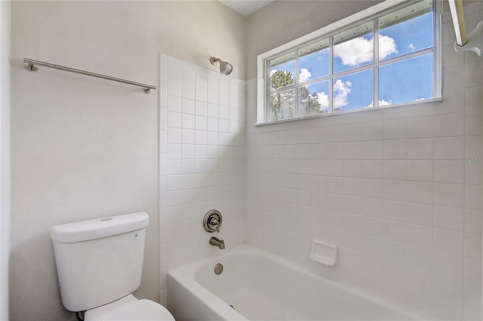 Image 24 of 36 For 10599 Satinwood Circle