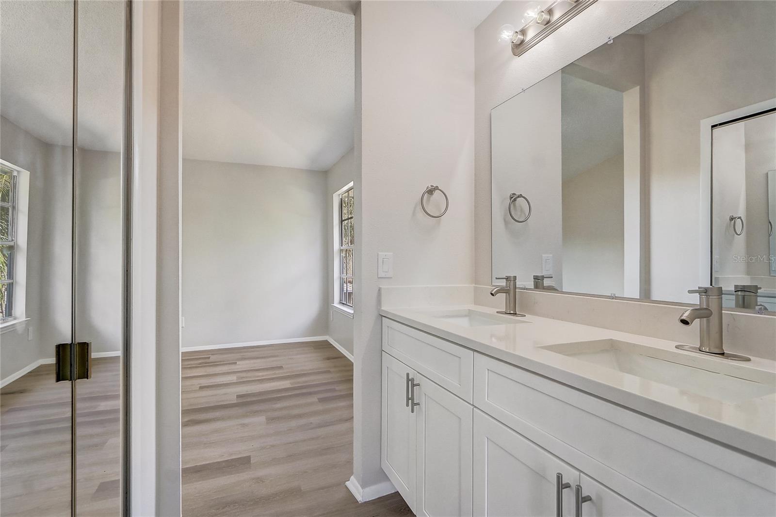 Image 28 of 36 For 10599 Satinwood Circle