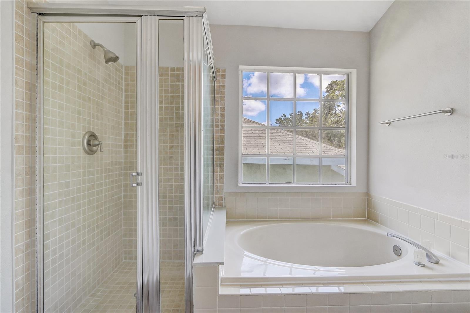 Image 29 of 36 For 10599 Satinwood Circle