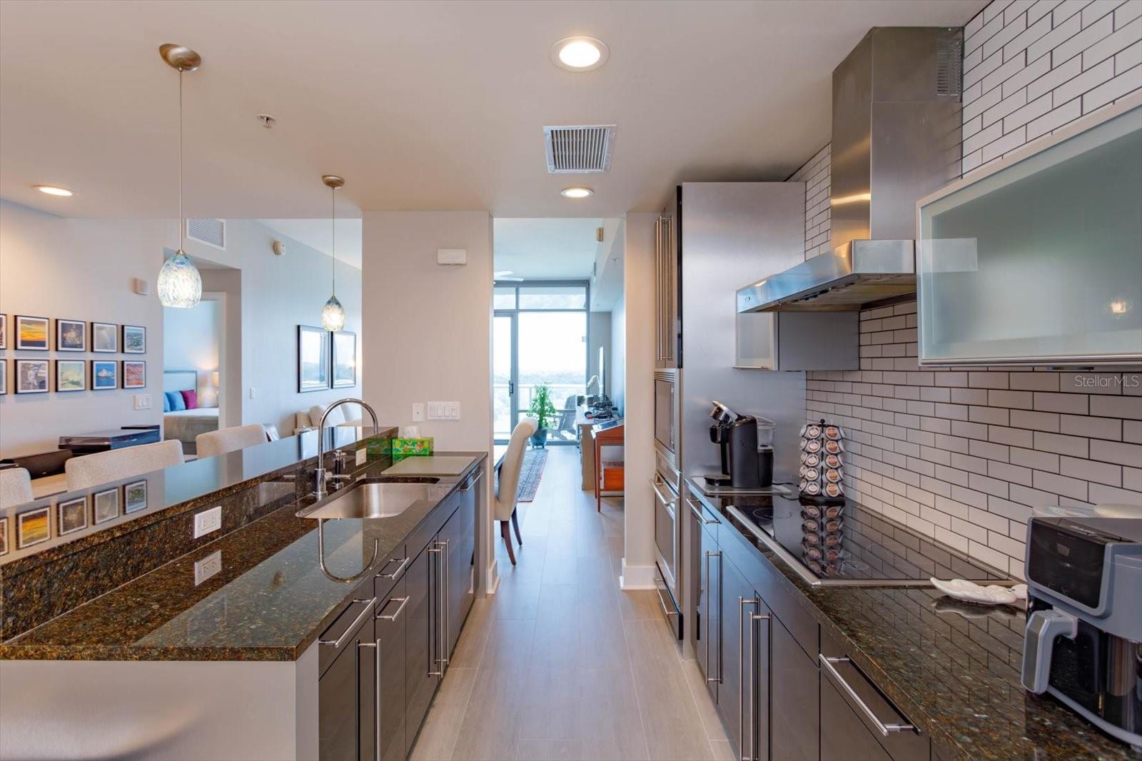 Image 3 of 16 For 260 Osceola Avenue 902