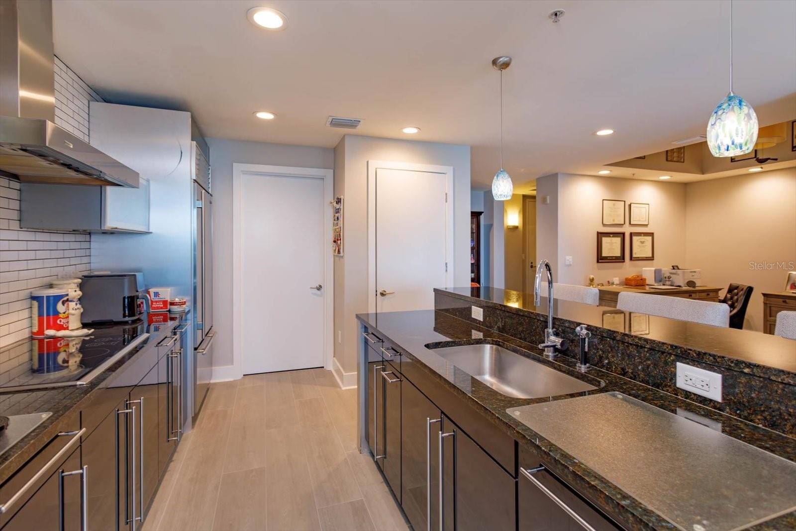 Image 4 of 16 For 260 Osceola Avenue 902